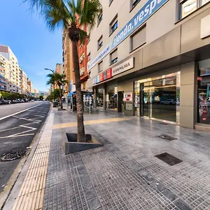 Holidays2malaga Salitre Cerca Estacion Ave & Fibra Wifi Appartement